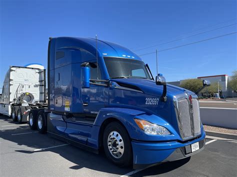$500,000+ per year average for lease & owner-operator driver teams. 2-3+ years CDL-A OTR experience. 2+ years Car hauling or High-Value experience.
